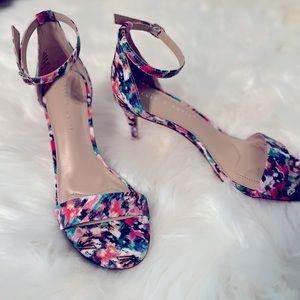 Brand New Multi color ankle strap sandals size 8